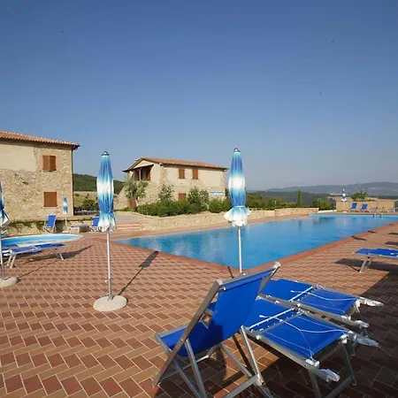 Sleeps 4 Pool Wifi T762842 Appartamento