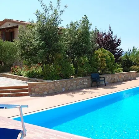 Sleeps 4 Pool Wifi T762842 Appartamento