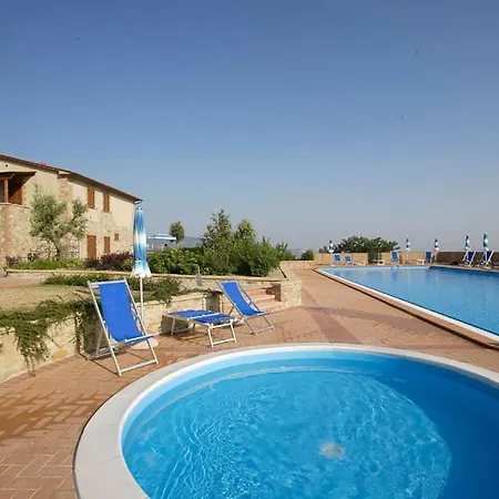 Appartamento Sleeps 4 Pool Wifi T762842