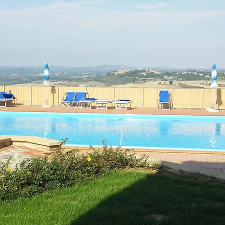 Appartamento Sleeps 4 Pool Wifi T762842 *